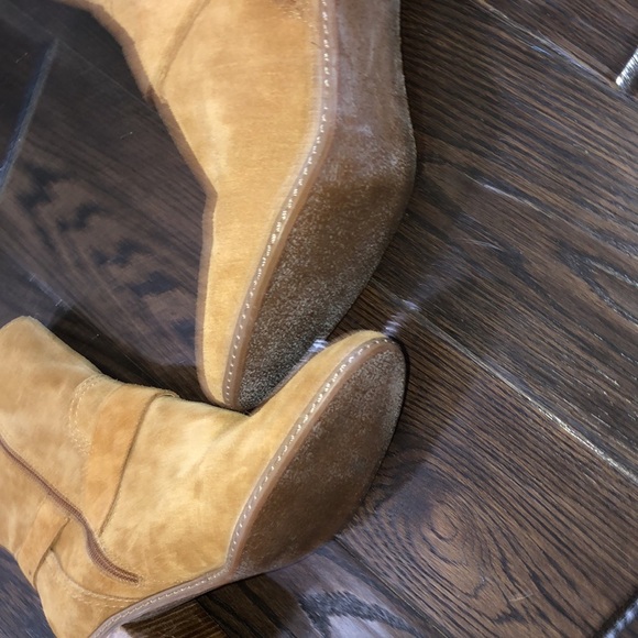 Anne Klein tan leather boots size 9 - Picture 4 of 9